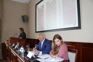 Депутаты обсудили развитие волонтерского движения в Новосибирске