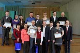 Депутат Игорь Кудин наградил лучших учеников лицея № 176