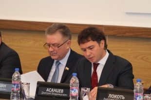 Депутаты признали удовлетворительной работу мэра и мэрии города Новосибирска за 2015 год