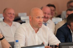 Александр Тарасов предложил коллегам сдать нормативы комплекса ГТО