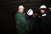 Зампред комиссии по городскому хозяйству Сергей Бондаренко осматривает строящийся объект
