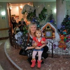 Депутат Сергей Кальченко организовал новогодний праздник для самых юных новосибирцев и их родителей