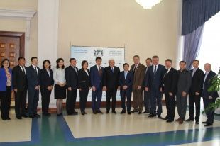 Подписан договор о побратимстве между Новосибирском и Улан-Батором