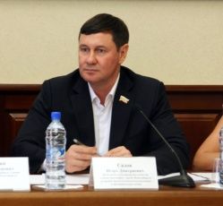 Депутаты обсудили востребованность социальных продовольственных ярмарок в Новосибирске
