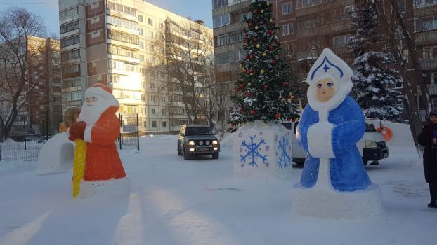 Новый зимний городок открылся в Академгородке