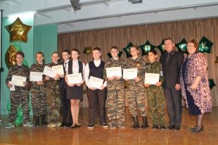 Депутат Совета депутатов города Новосибирска Сергей  Моисеев наградил лучших учеников школы № 56